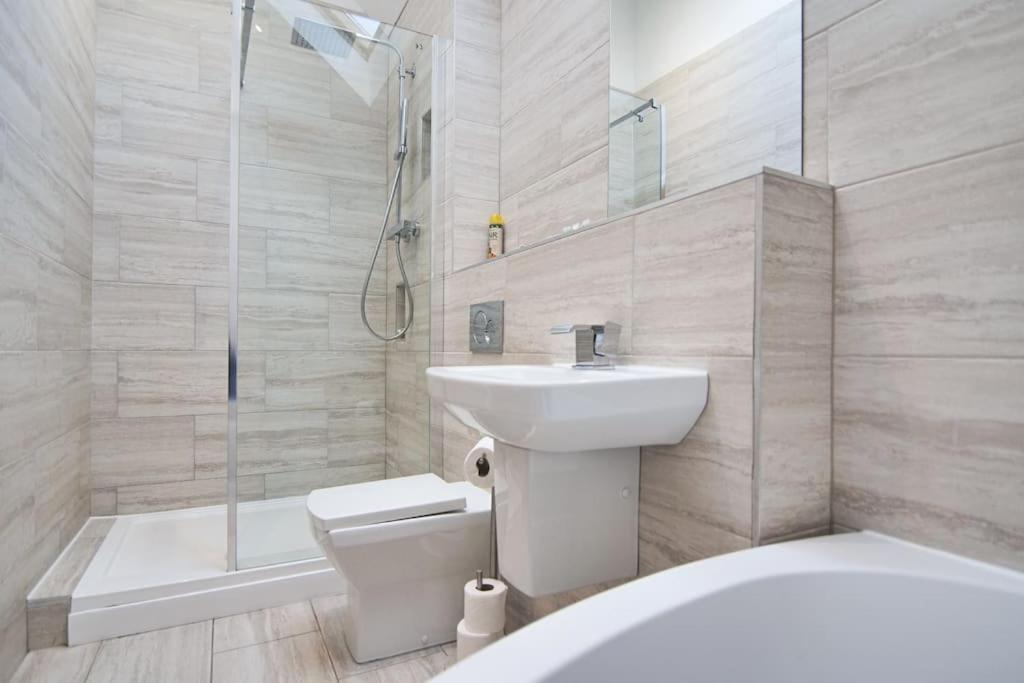 Hoxne Cottages - Sunflower Cottage With Private Hot Tub ยอร์ค ภายนอก รูปภาพ