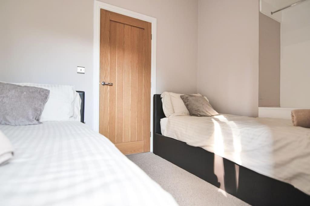 Hoxne Cottages - Sunflower Cottage With Private Hot Tub ยอร์ค ภายนอก รูปภาพ