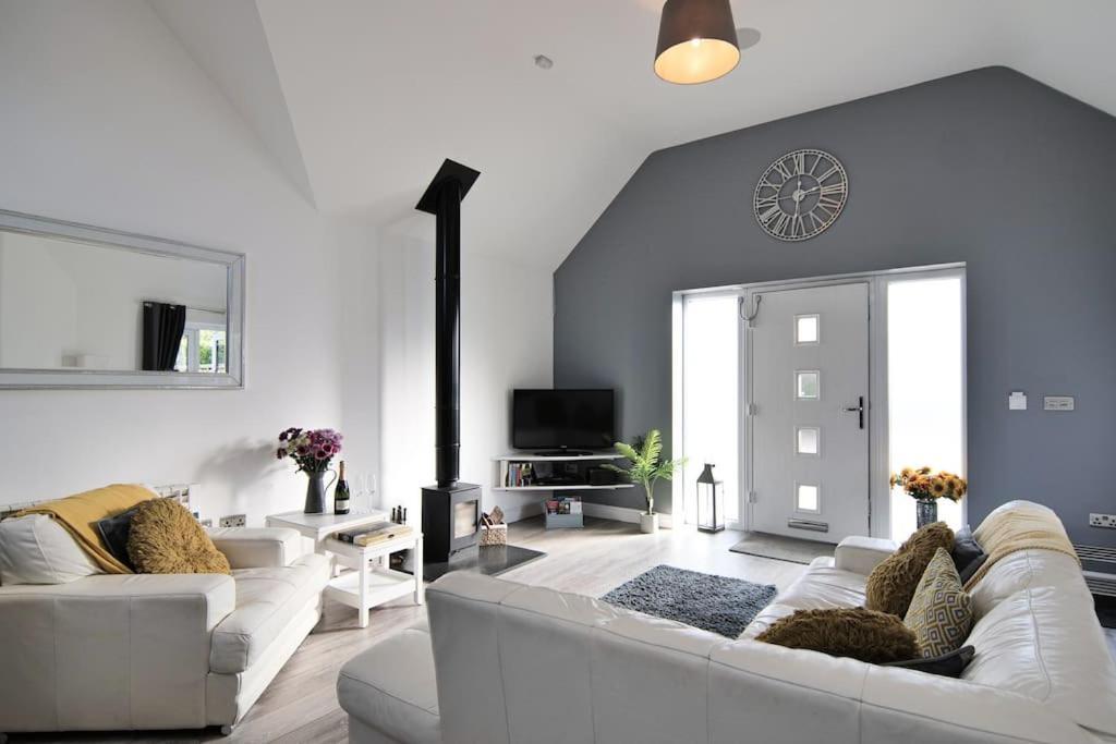 Hoxne Cottages - Sunflower Cottage With Private Hot Tub ยอร์ค ภายนอก รูปภาพ